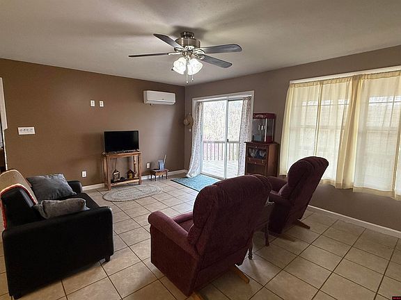 5th image of 106 Solar Cir