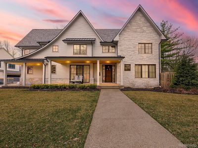 1563 Lakeside Dr, Birmingham, MI, 48009
