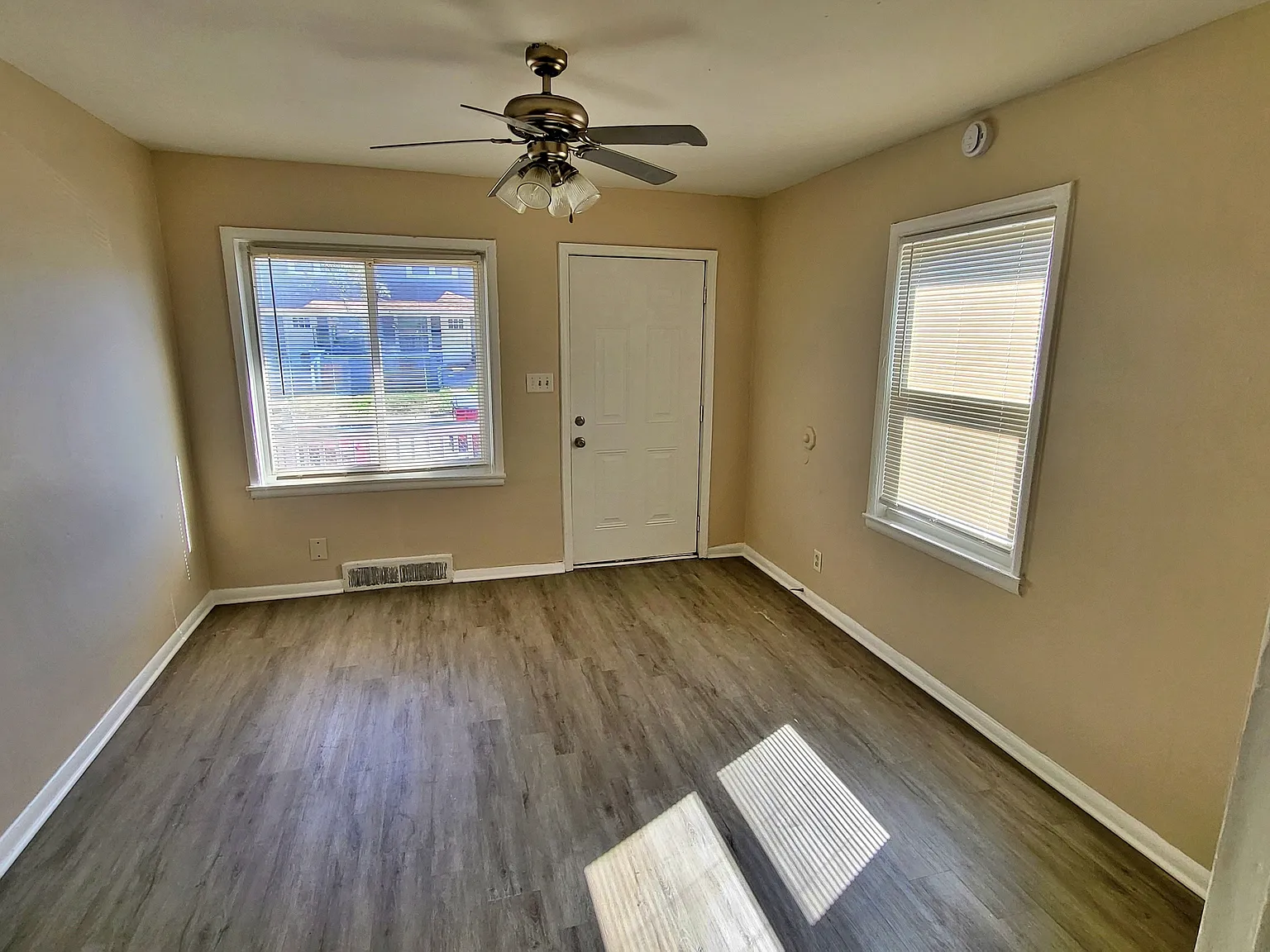 1 bed, 1.0 bath, 536 sqft, $800 — Photo 4