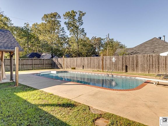 2nd image of 116 Sylvan Lakes Dr