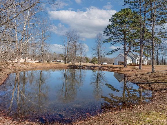 4th image of 3575 Libby Rd