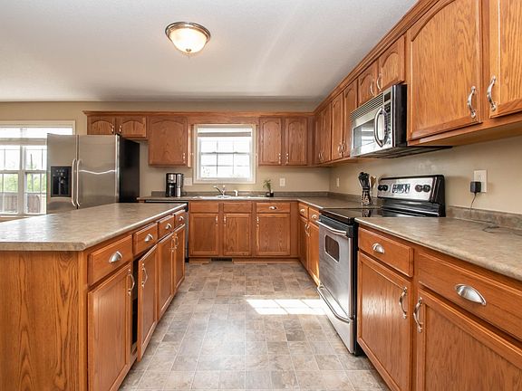 5th image of 1532 Buchanon Dr