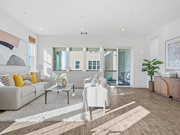 3rd image of 37541 Bay Crest Rd