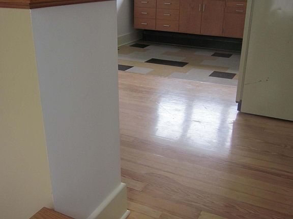 4th image of 421 Fountain St APT 2