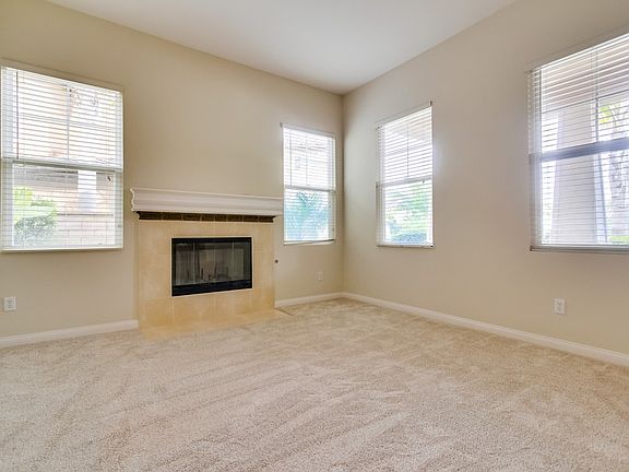 4th image of 1030 Skyline Pl