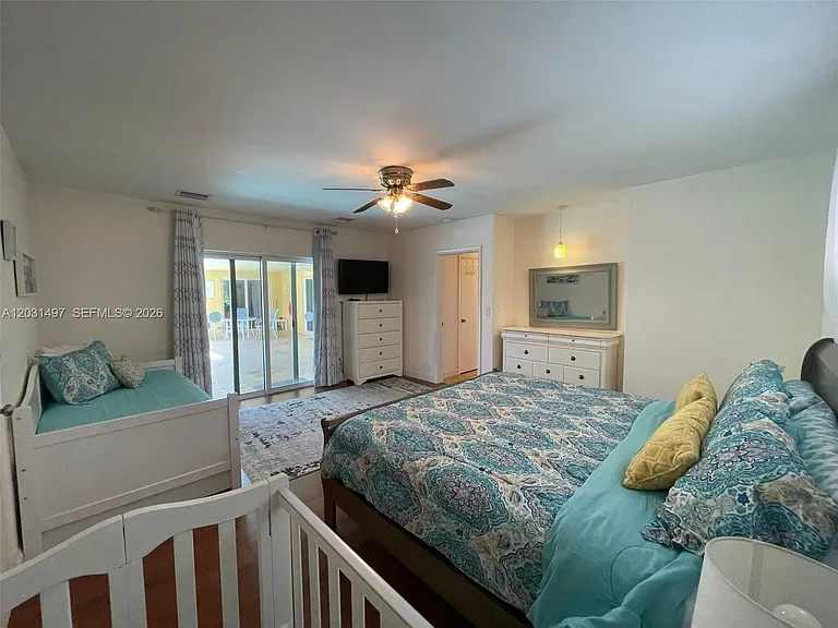 4410 N Buchanan St — Photo 34