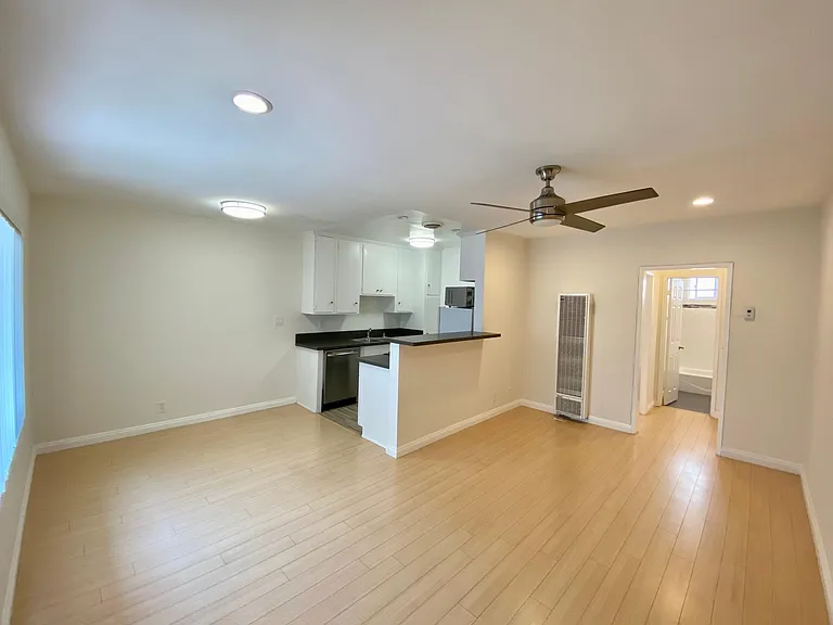 3726 S Canfield Ave #7 — Photo 3
