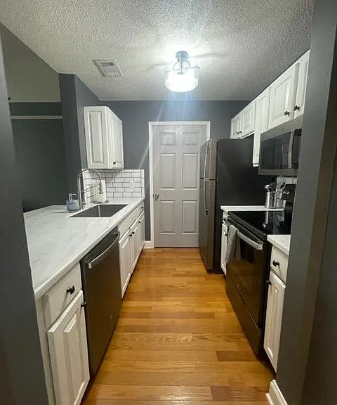 1075 Peachtree Walk NE #A302 — Photo 3