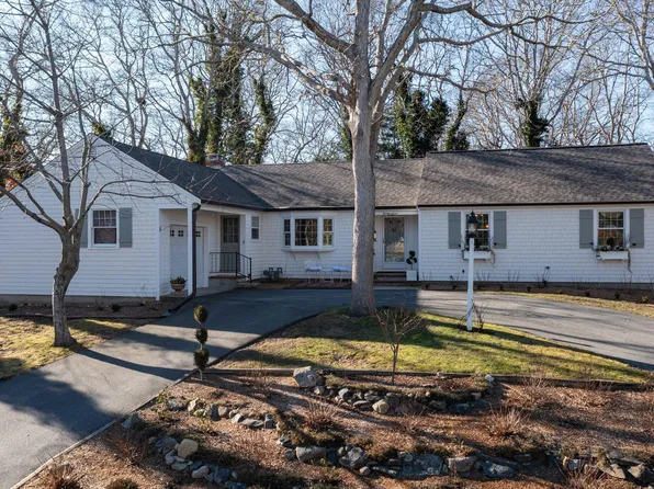 27 Kings Row Drive, South Dennis, MA 02660