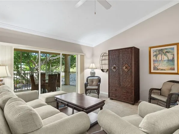 5817 Glencove DR #405, NAPLES, FL 34108