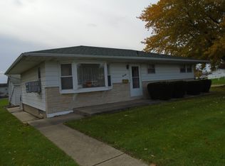 206 7th St, La Salle, IL 61301