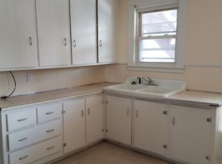 49 Oliver St APT 2, Southbridge, MA 01550