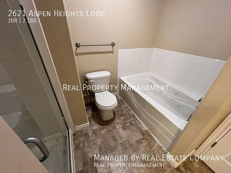 2621 Aspen Heights Loop — Photo 18