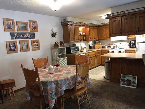 2nd image of 120 Wilshire Dr Unit 15