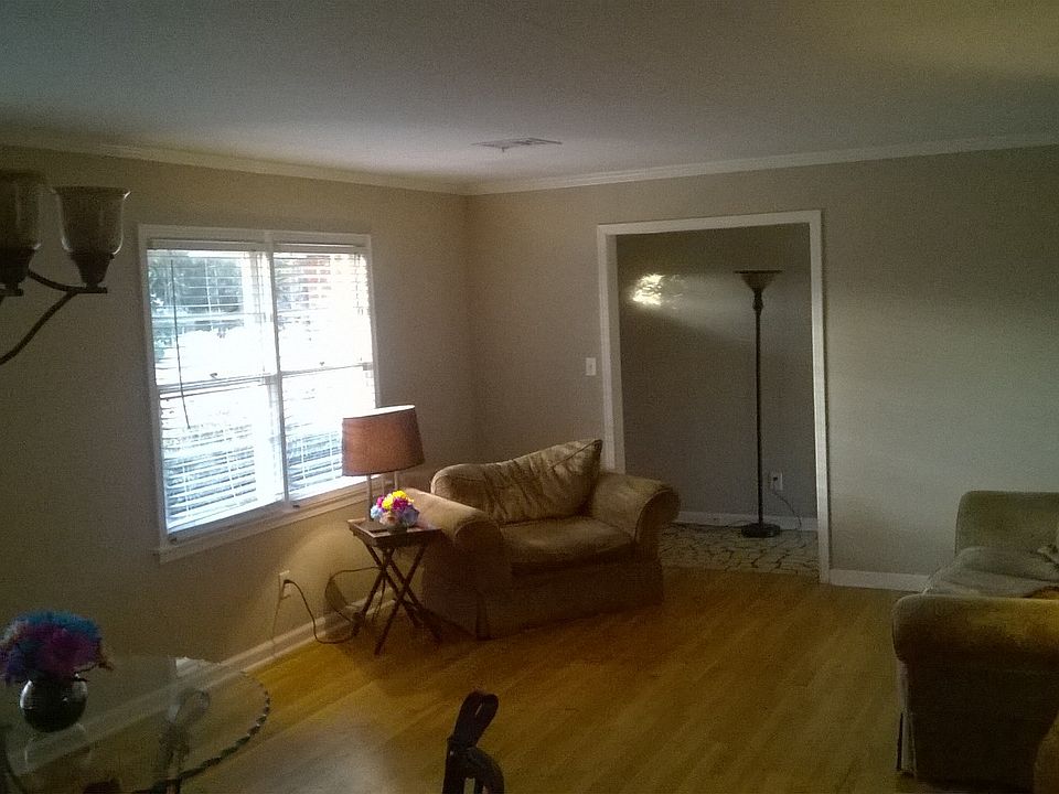1st image of 1875 Gillespie Dr