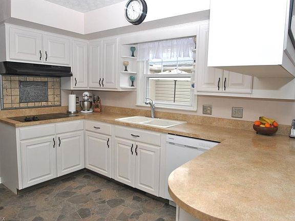 4th image of 1518 Rowles Dr