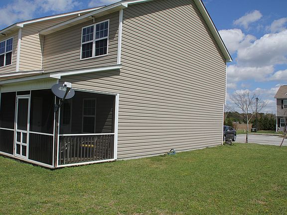 2nd image of 202 Lanieve Ct Unit 8