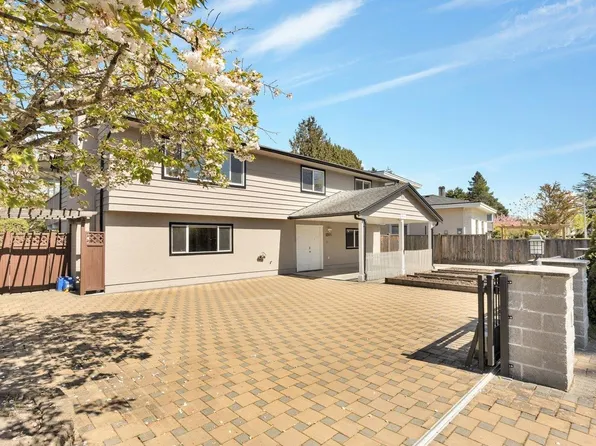 6500 Azure Rd, Richmond, BC V7C 2R9