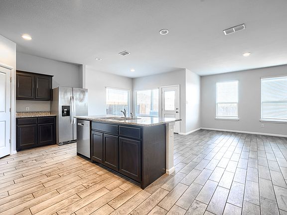 5th image of 8620 Willowsun Way