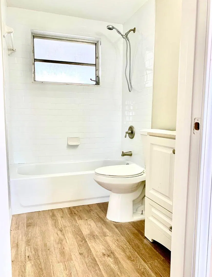 1050 Excaliber St — Photo 4