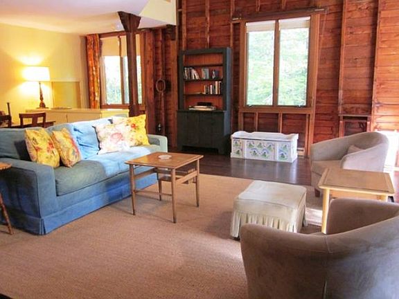 Guest Cottage Living Room