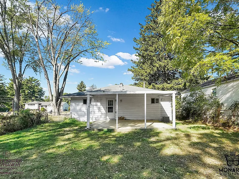 272 Collingwood Ave — Photo 45