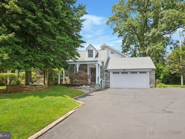 2440 Walton Rd, Huntingdon Valley, PA 19006