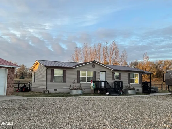 5418 Sunset Blvd, Williston, ND 58801