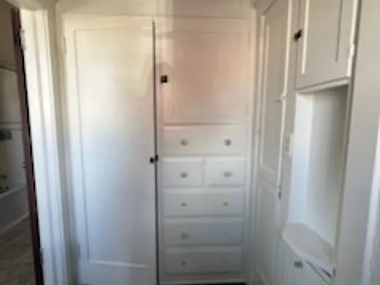 1561 N Van Ness Ave — Photo 6