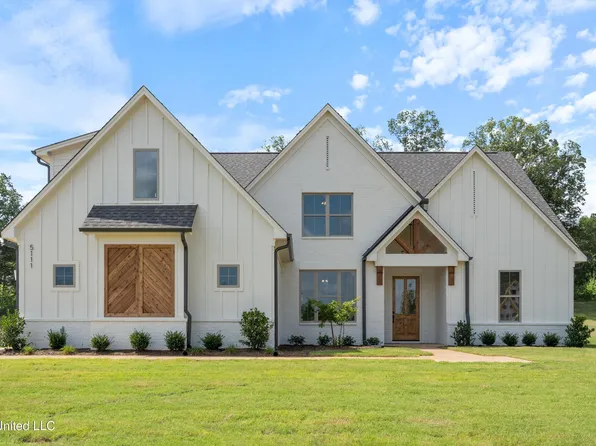 5111 Camp Xing, Hernando, MS 38632