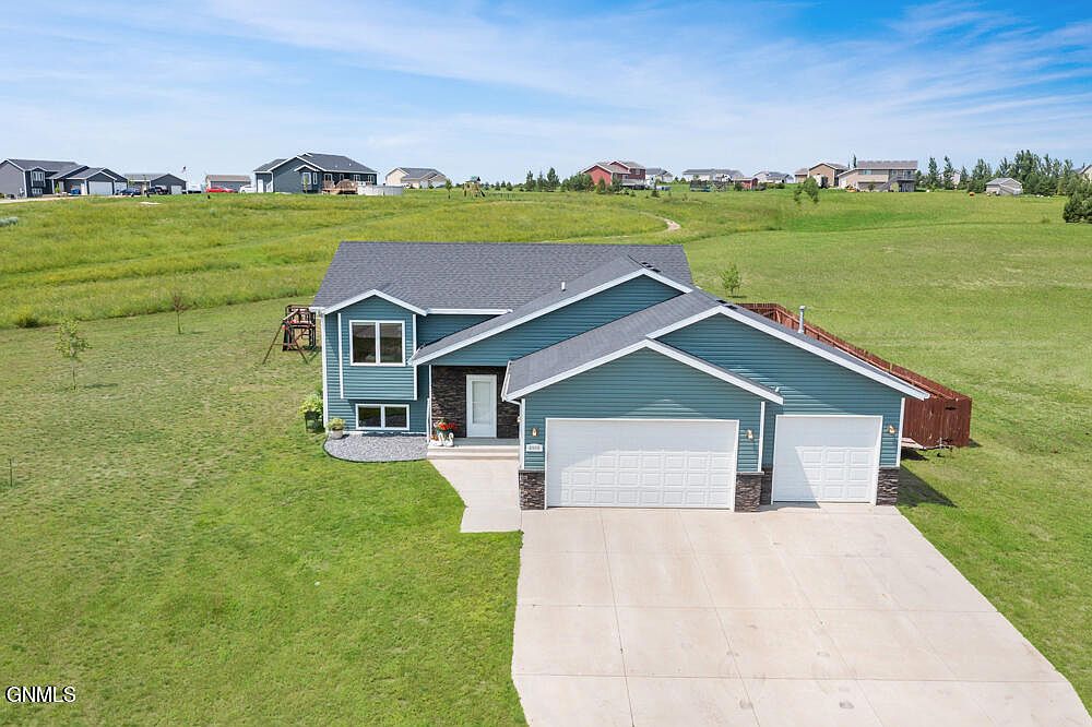 6908 Tiffany Dr, Bismarck, ND 58504 Zillow