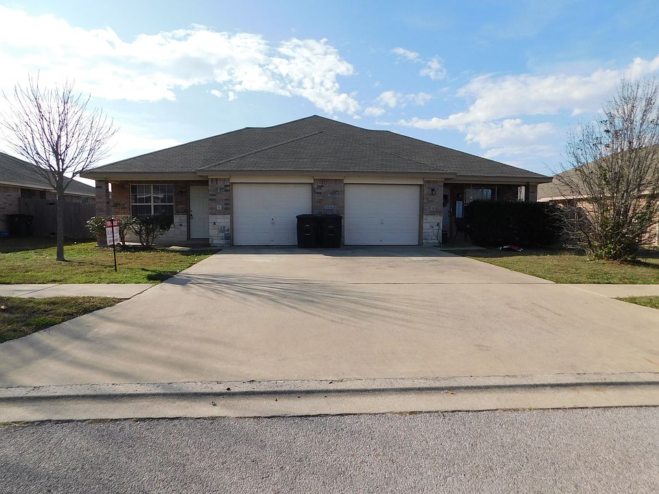 1st image of 1304 Cinch Dr APT A