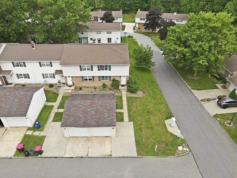 1326 Aarons Way #27 — Photo 53