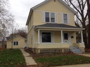 429 Grant Pl, Aurora, IL 60505