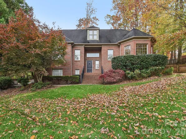 2710 Ashbourne Dr, Gastonia, NC 28056