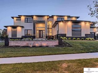 21871 Marinda St, Elkhorn, NE 68022