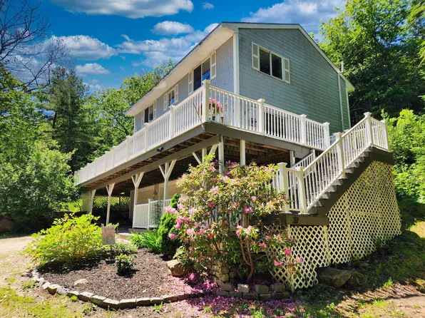 37 Martin Drive, Sabattus, ME 04280