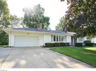 211 Benson Rd, Akron, OH 44333