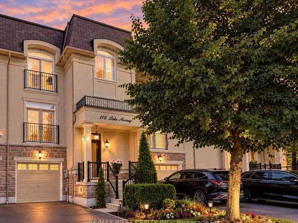 112 Lake Ave, Richmond Hill, ON L4E 3G6