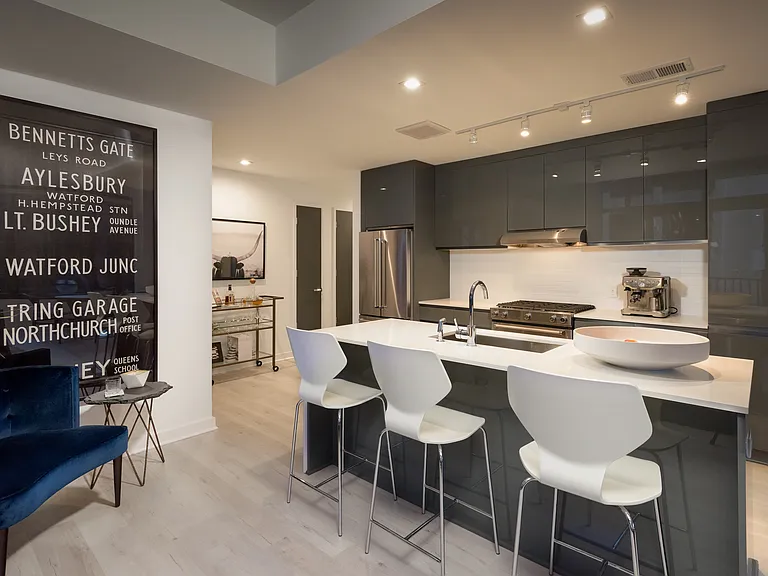 Lilli Midtown