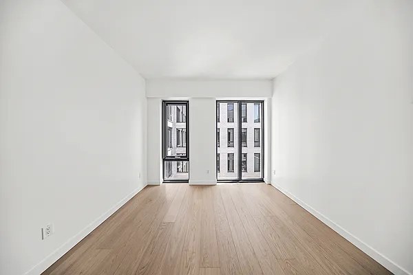 Sold by Modern Spaces | media 21