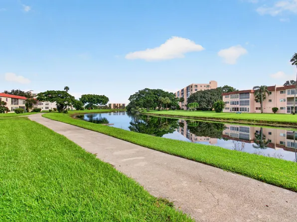 4 Abbey Lane #103, Delray Beach, FL 33446
