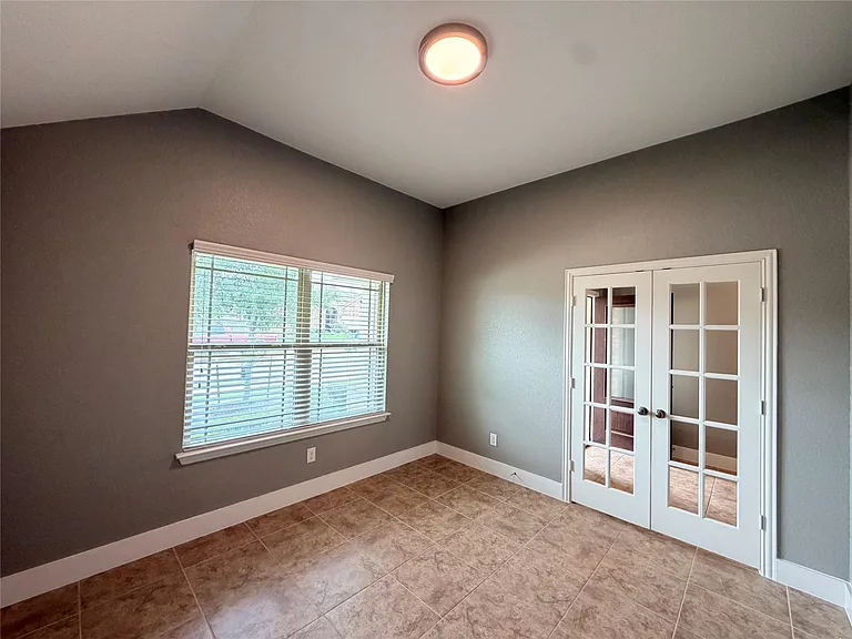 3328 Lauren Nicole Ln — Photo 4