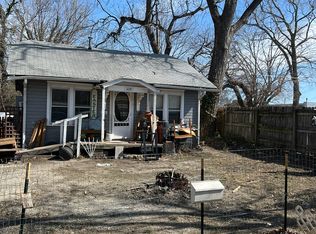 422 SW Franklin Ave, Topeka, KS 66606