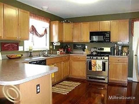 3rd image of 3578 Ellwood Ave