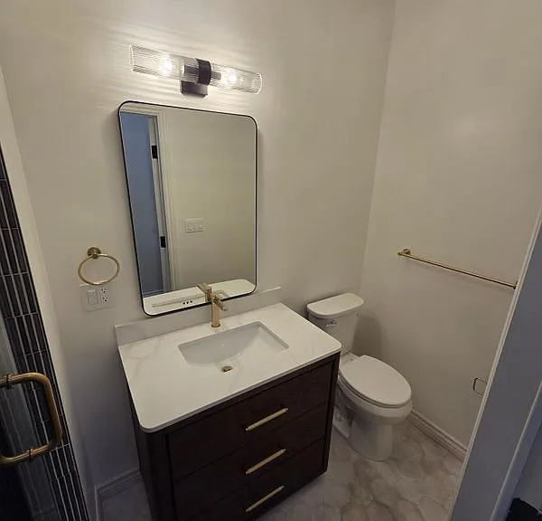 351 S Detroit St #2 — Photo 9