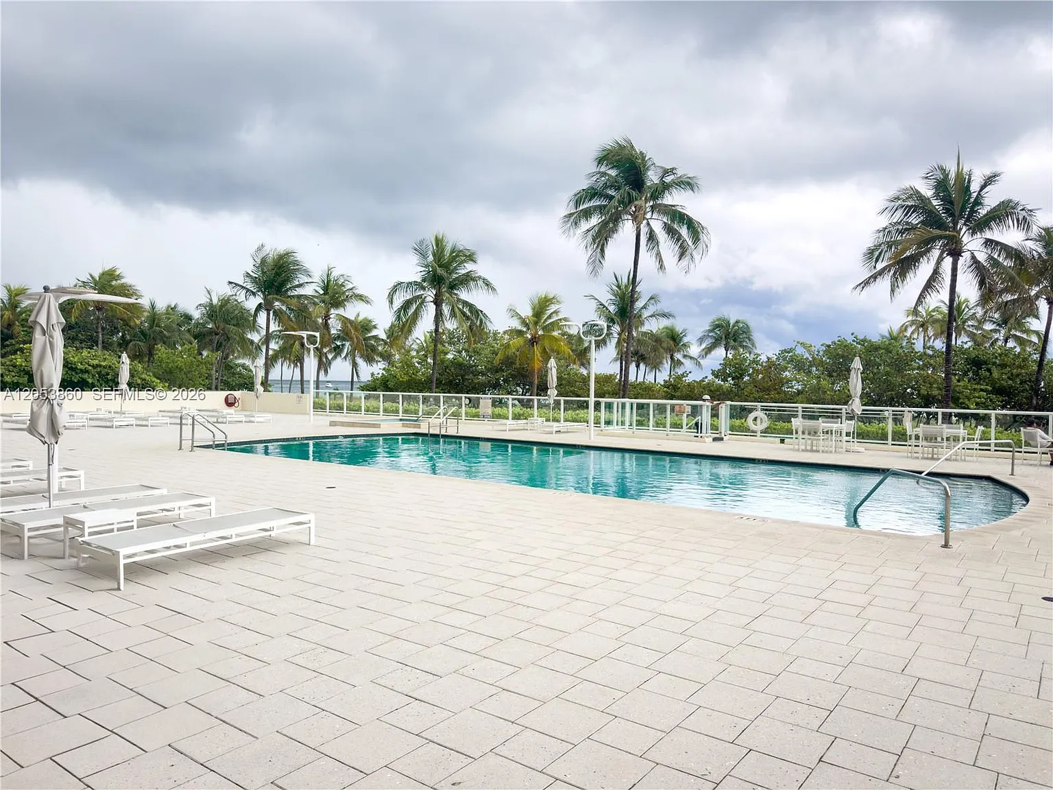 The Plaza Of Bal Harbour — Photo 2