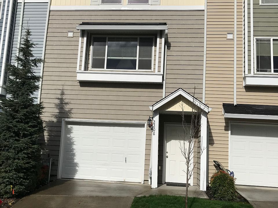 1st image of 2208 NE 141st Way