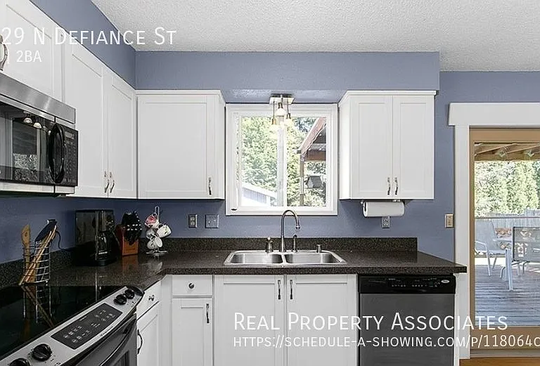 3929 N Defiance St — Photo 7