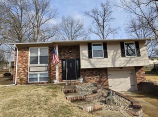 25 Black Oak Ln, Fenton, MO
